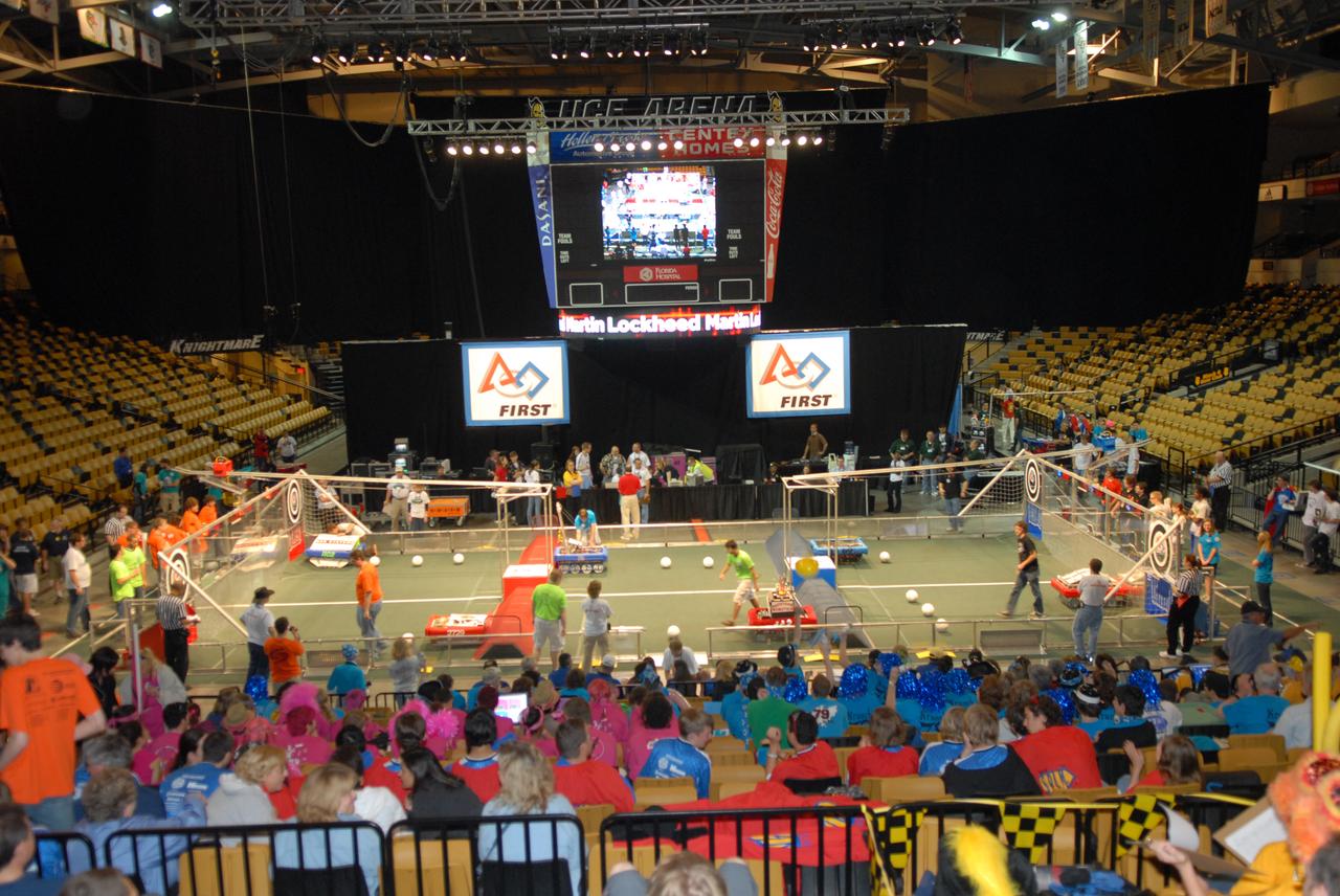 2010 FIRST ROBOTICS COMPETITION - DAY 1