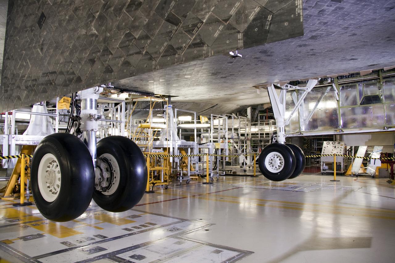 STS-132 Atlantis Rear Landing Gear Drop