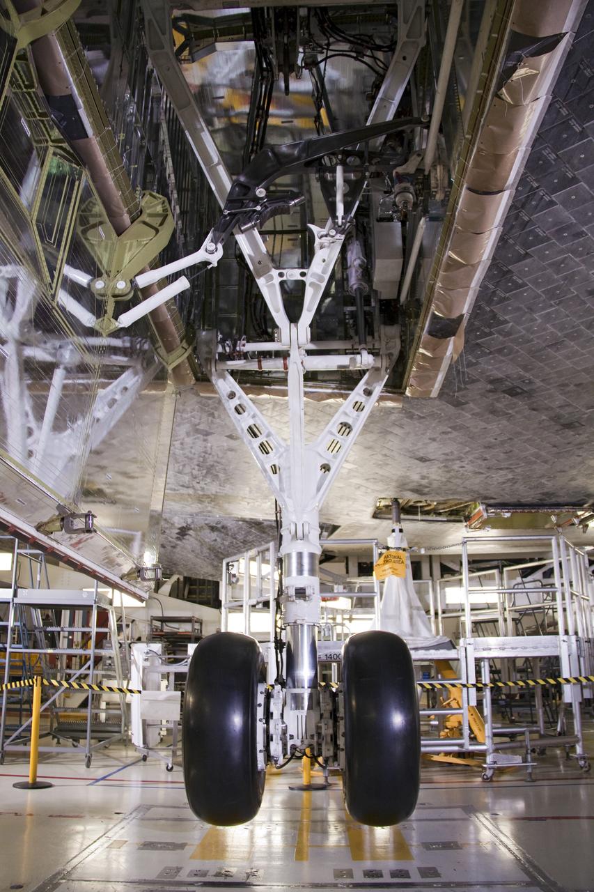 STS-132 Atlantis Rear Landing Gear Drop