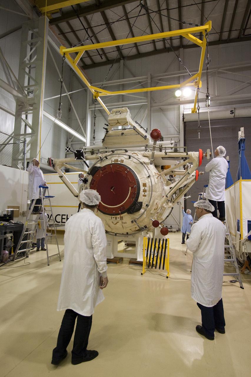 STS-132 MINI RESEARCH MODULE INSTALL TO TRANSPORT CONTAINER