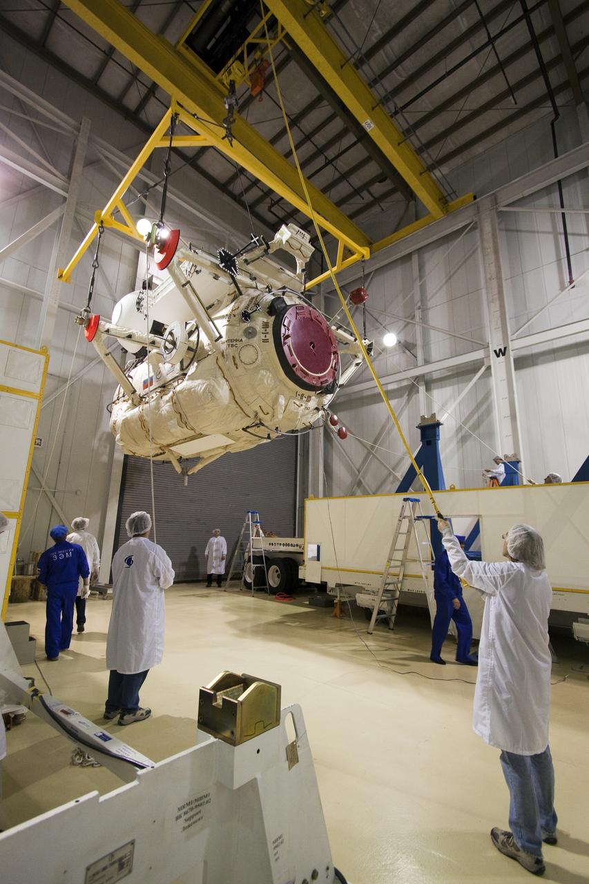 STS-132 MINI RESEARCH MODULE INSTALL TO TRANSPORT CONTAINER