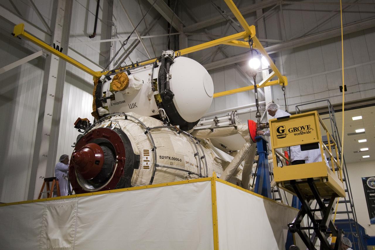 STS-132 MINI RESEARCH MODULE INSTALL TO TRANSPORT CONTAINER