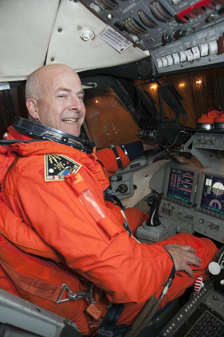 STS-131 LAUNCH L-3 SUITED STA'S