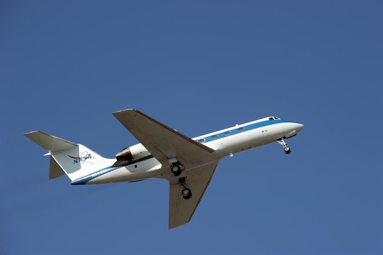 STS-131 LAUNCH L-3 SUITED STA'S