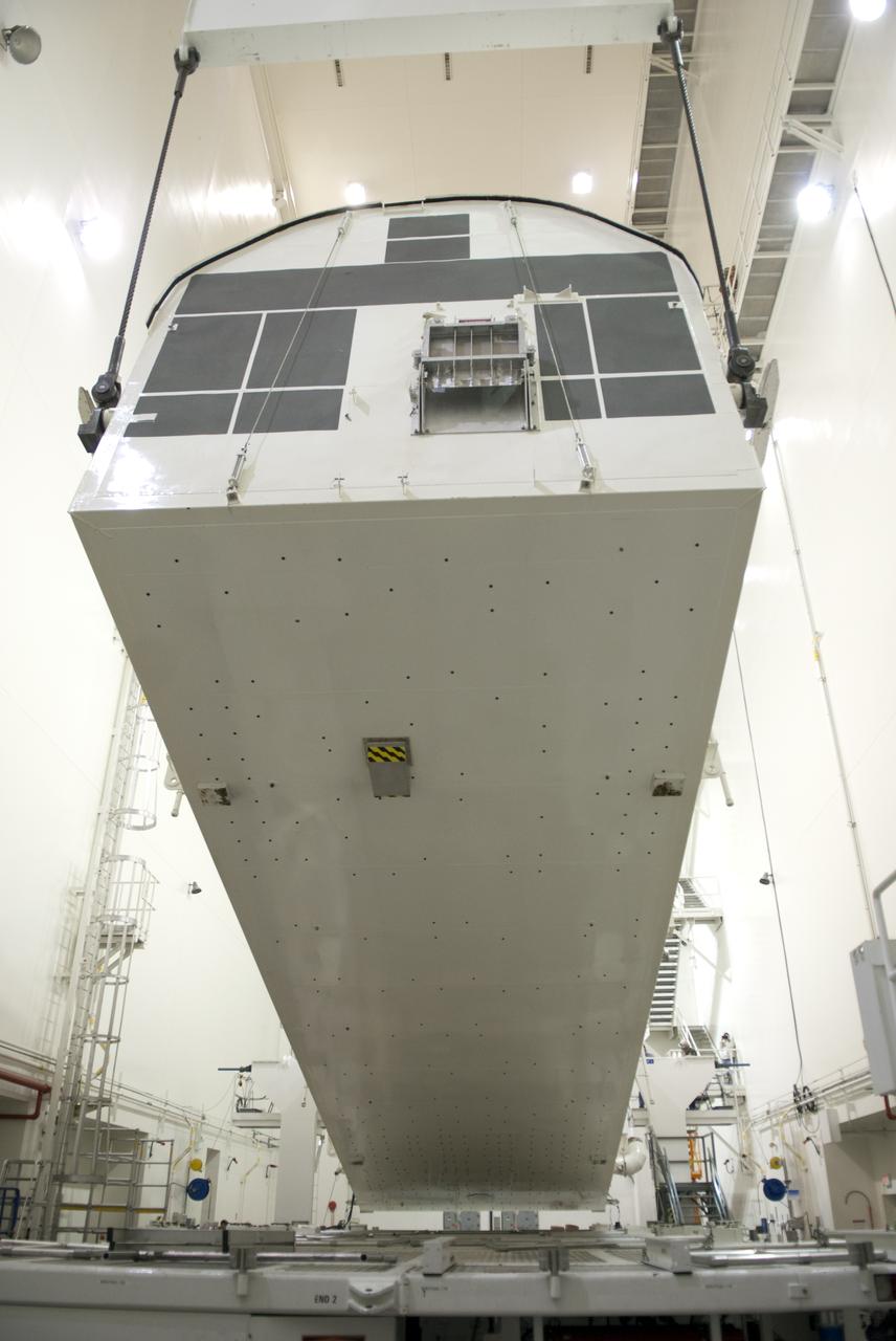 STS-132 PAYLOAD CANISTER ROTATION