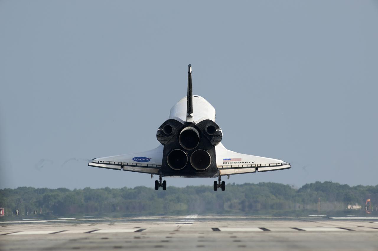 CAPE CANAVERAL, Fla. - Space shuttle Discovery is moments away from touchdown on Runway 33 at the Shuttle Landing Facility at NASA's Kennedy Space Center in Florida.  Landing was at 9:08 a.m. EDT, completing the 15-day STS-131 mission to the International Space Station.  Main gear touchdown was at 9:08:35 a.m. EDT followed by nose gear touchdown at 9:08:47 a.m. and wheelstop at 9:09:33 a.m.  Aboard are Commander Alan Poindexter; Pilot James P. Dutton Jr.; and Mission Specialists Rick Mastracchio, Clayton Anderson, Dorothy Metcalf-Lindenburger, Stephanie Wilson and Naoko Yamazaki of the Japan Aerospace Exploration Agency.  The seven-member STS-131 crew carried the multi-purpose logistics module Leonardo, filled with supplies, a new crew sleeping quarters and science racks that were transferred to the International Space Station's laboratories.  The crew also switched out a gyroscope on the station’s truss, installed a spare ammonia storage tank and retrieved a Japanese experiment from the station’s exterior.  STS-131 is the 33rd shuttle mission to the station and the 131st shuttle mission overall. For information on the STS-131 mission and crew, visit http:__www.nasa.gov_mission_pages_shuttle_shuttlemissions_sts131_index.html.  Photo credit: NASA_Tony Gray and Tom Farrar