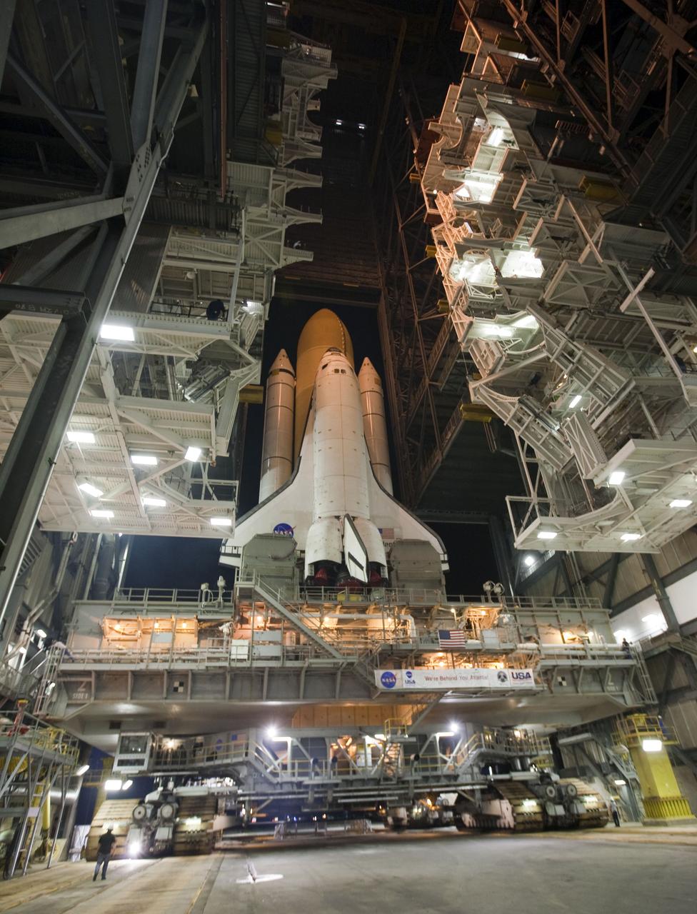 STS-132 ATLANTIS ROLLOUT FROM VAB TO PAD 39A