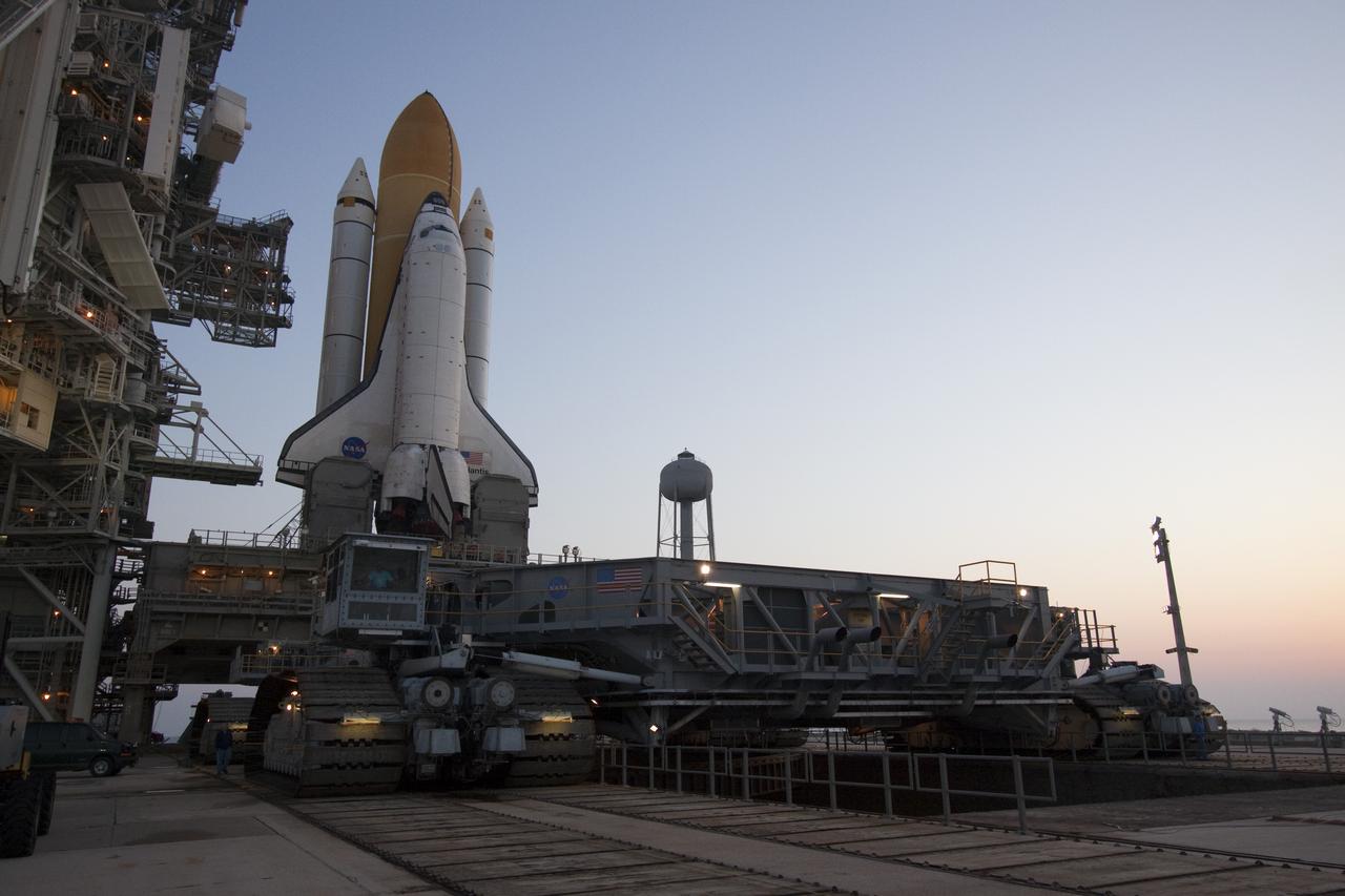 STS-132 ATLANTIS ON PAD 39A AT SUNRISE AFTER HARDDOWN