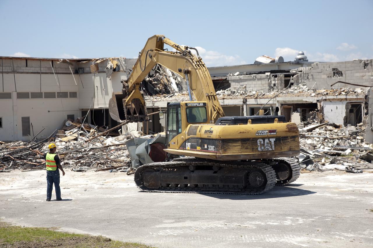 MISSION CONTROL CENTER (MCC) DEMOLITION