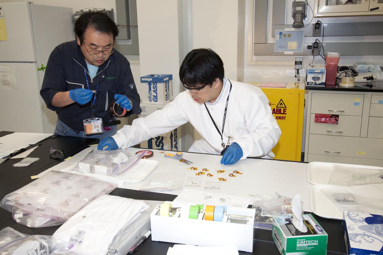 STS-132 JAXA FISH SCALES & HYDROTROP EXPERIMENTS