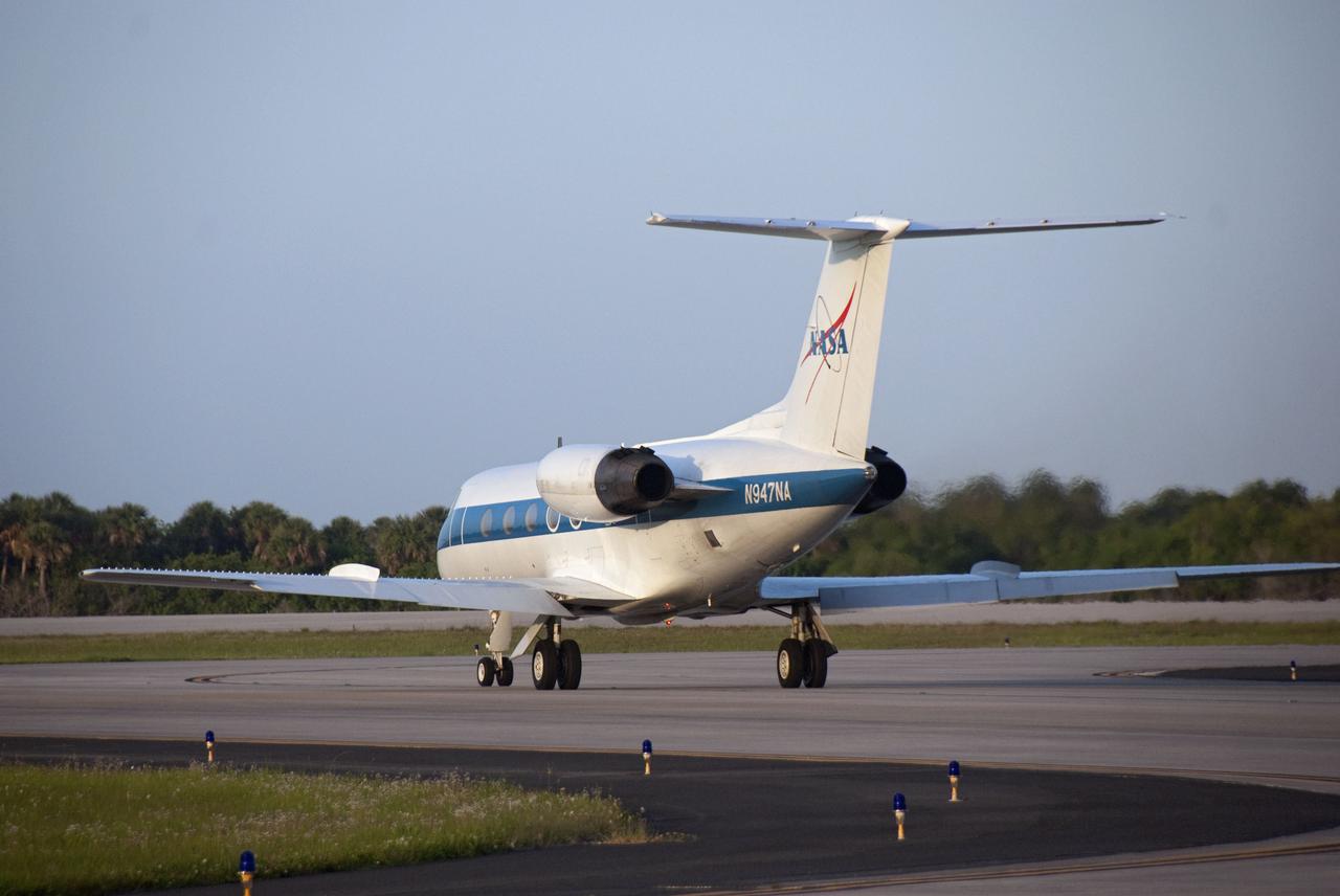 CAPE CANAVERAL, Fla. - At the Shuttle Landing Facility at NASA's Kennedy Space Center in Florida, a practice session with a Shuttle Training Aircraft is under way.  STS-132 Commander Ken Ham and Pilot Tony Antonelli are practicing touch-and-go landings in preparation for space shuttle Atlantis' STS-132 mission.  The Shuttle Training Aircraft is a Gulfstream II jet, modified to handle like the space shuttle.  On the STS-132 mission, the six-member crew will deliver an Integrated Cargo Carrier and the Russian-built Mini Research Module-1 to the International Space Station.  STS-132 is the 34th mission to the station and the 132nd shuttle mission overall. Atlantis' launch is targeted for 2:20 p.m. EDT on May 14. For more information on the STS-132 mission objectives, payload and crew, visit www.nasa.gov_mission_pages_shuttle_shuttlemissions_sts132_index.html. Photo Credit: NASA_Cory Huston