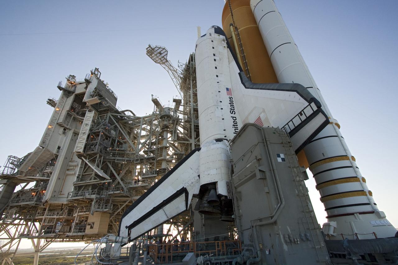 STS-132 LAUNCH L-1 RSS ROLLBACK