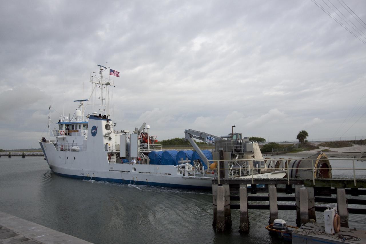 STS-132 SRB RETRIEVAL SHIPS RETURN TO HANGAR AF