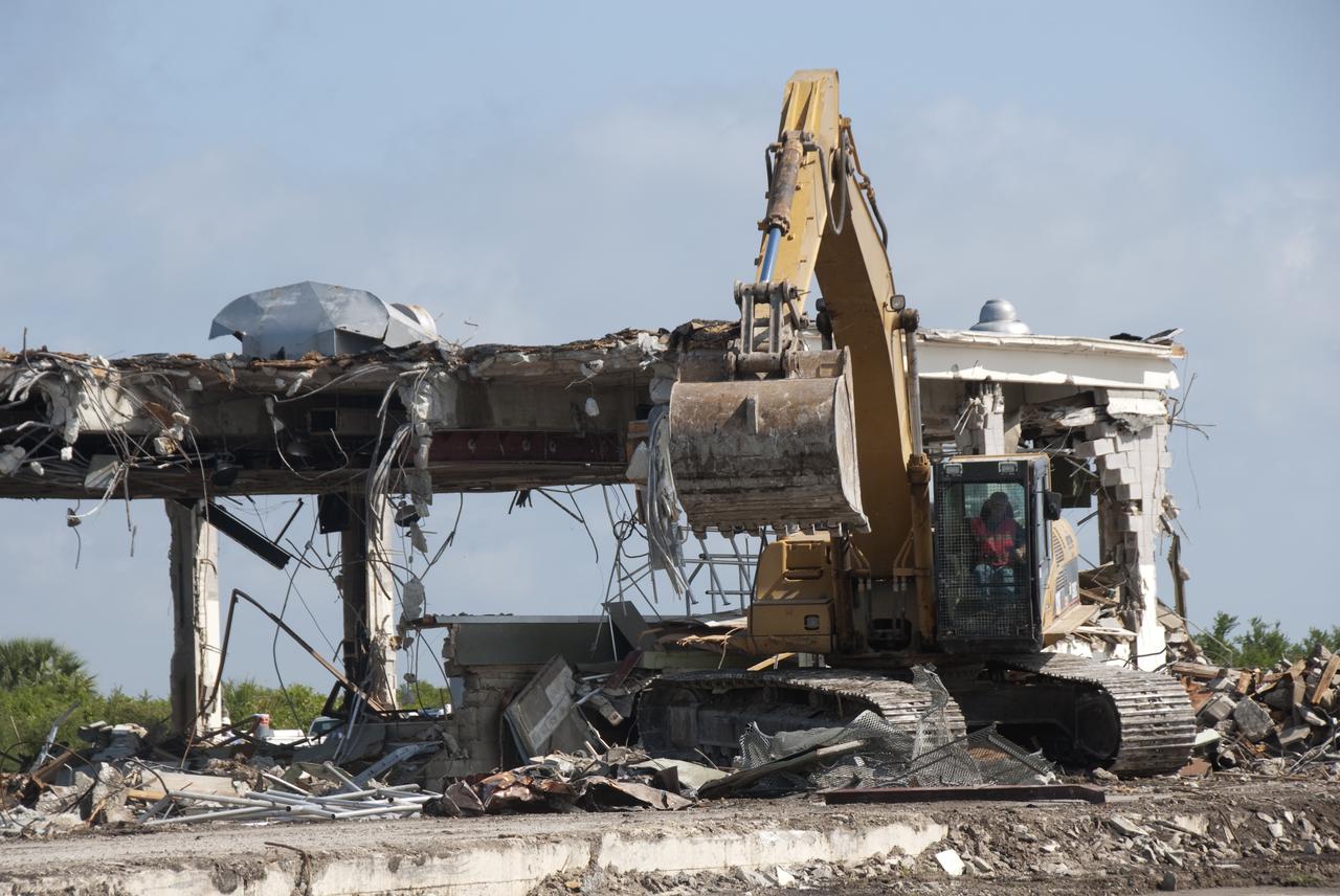 MERCURY MISSION CONTROL CENTER (MCC) DEMOLITION