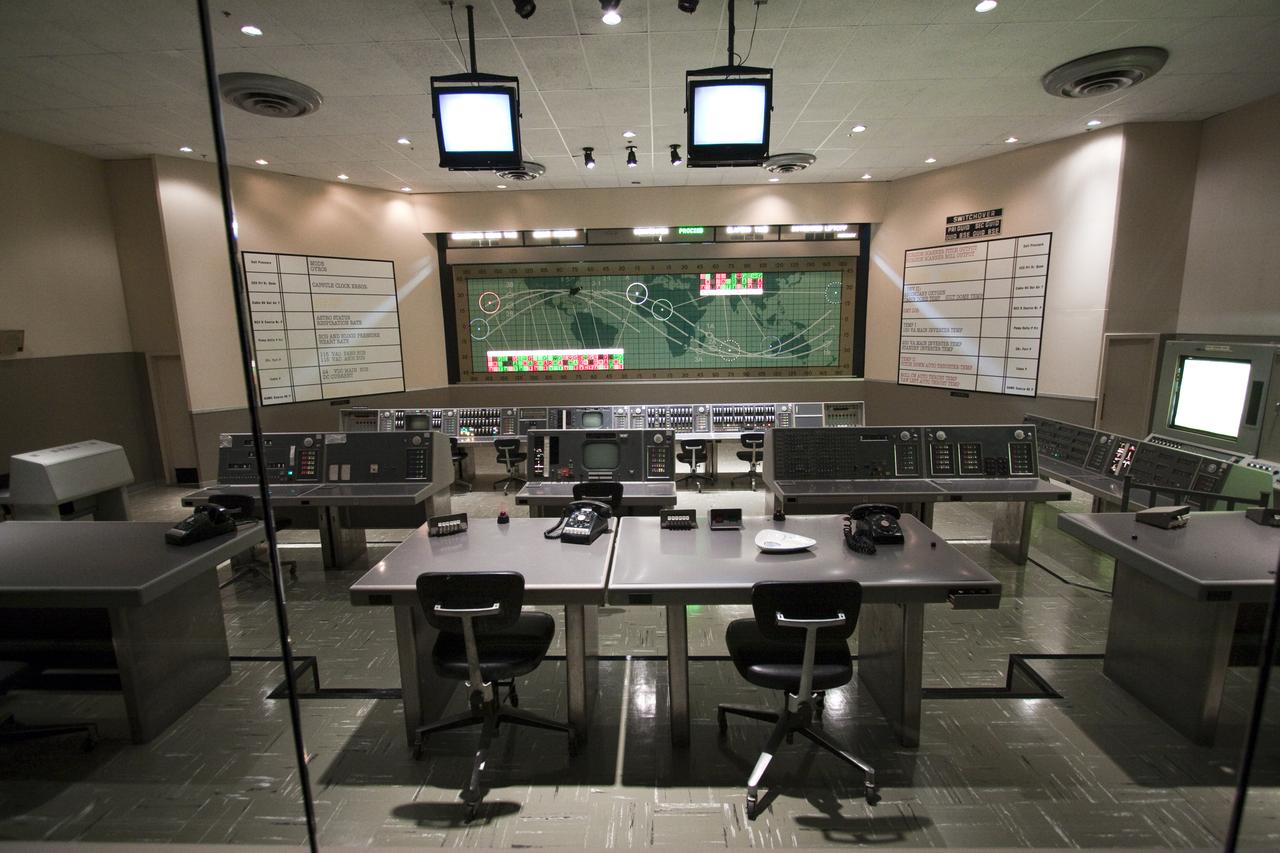 MERCURY MISSION CONTROL EXHIBIT AT DEBUS CENTER