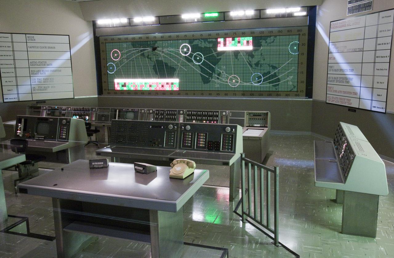 MERCURY MISSION CONTROL EXHIBIT AT DEBUS CENTER