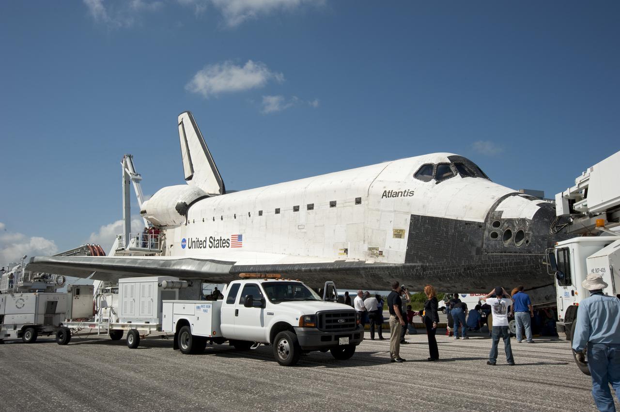 CAPE CANAVERAL, Fla. - Space shuttle Atlantis stands ready to be towed back to Orbiter Processing Facility-1 after a smooth touchdown at the Shuttle Landing Facility at NASA's Kennedy Space Center in Florida. The six-member STS-132 crew carried the Russian-built Mini Research Module-1 to the space station. STS-132 is the 34th shuttle mission to the station, the 132nd shuttle mission overall and the last planned flight for Atlantis. For information on the STS-132 mission and crew, visit www.nasa.gov_mission_pages_shuttle_shuttlemissions_sts132_index.html. Photo credit: NASA_Kim Shiflett