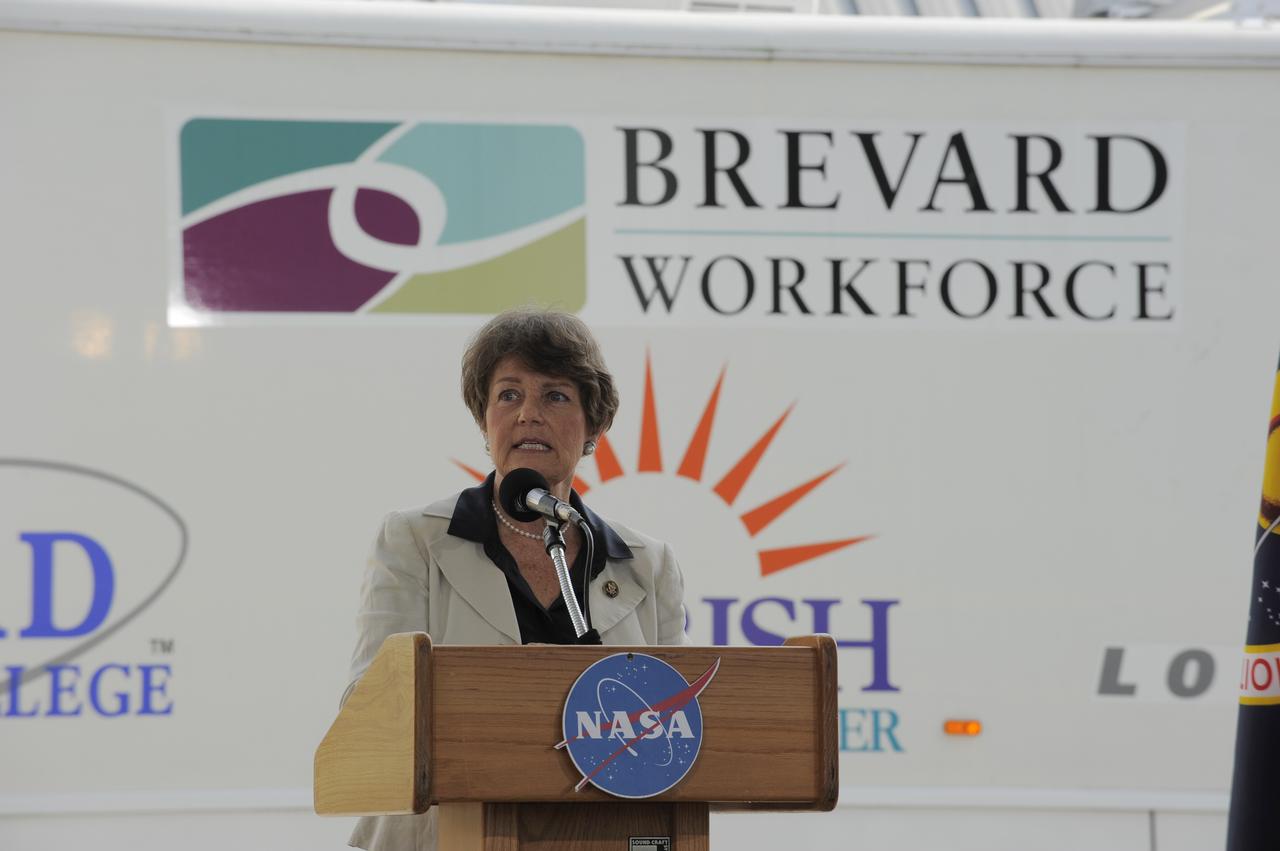 Secy. Labor Hilda Solis and Lori Garver Announcement to Assist NASA Workers