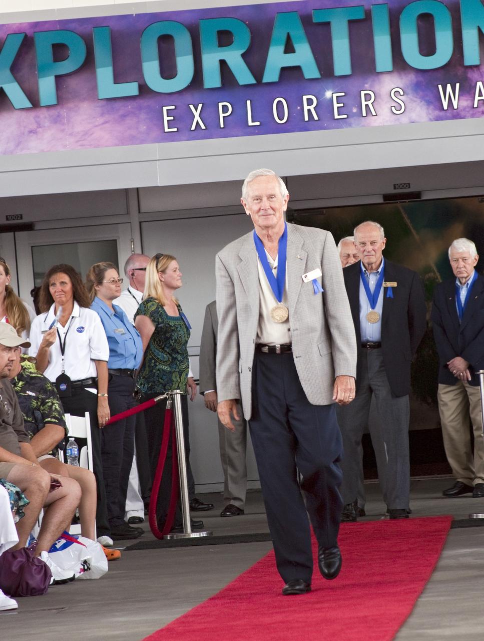 2010 ASTRONAUT HALL OF FAME INDUCTEES