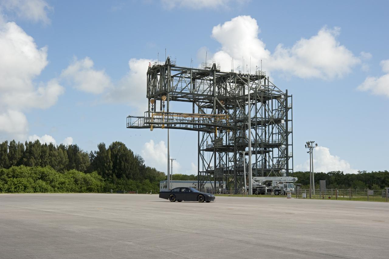 JOE GIBBS RACING TEAM - CAR TESTING