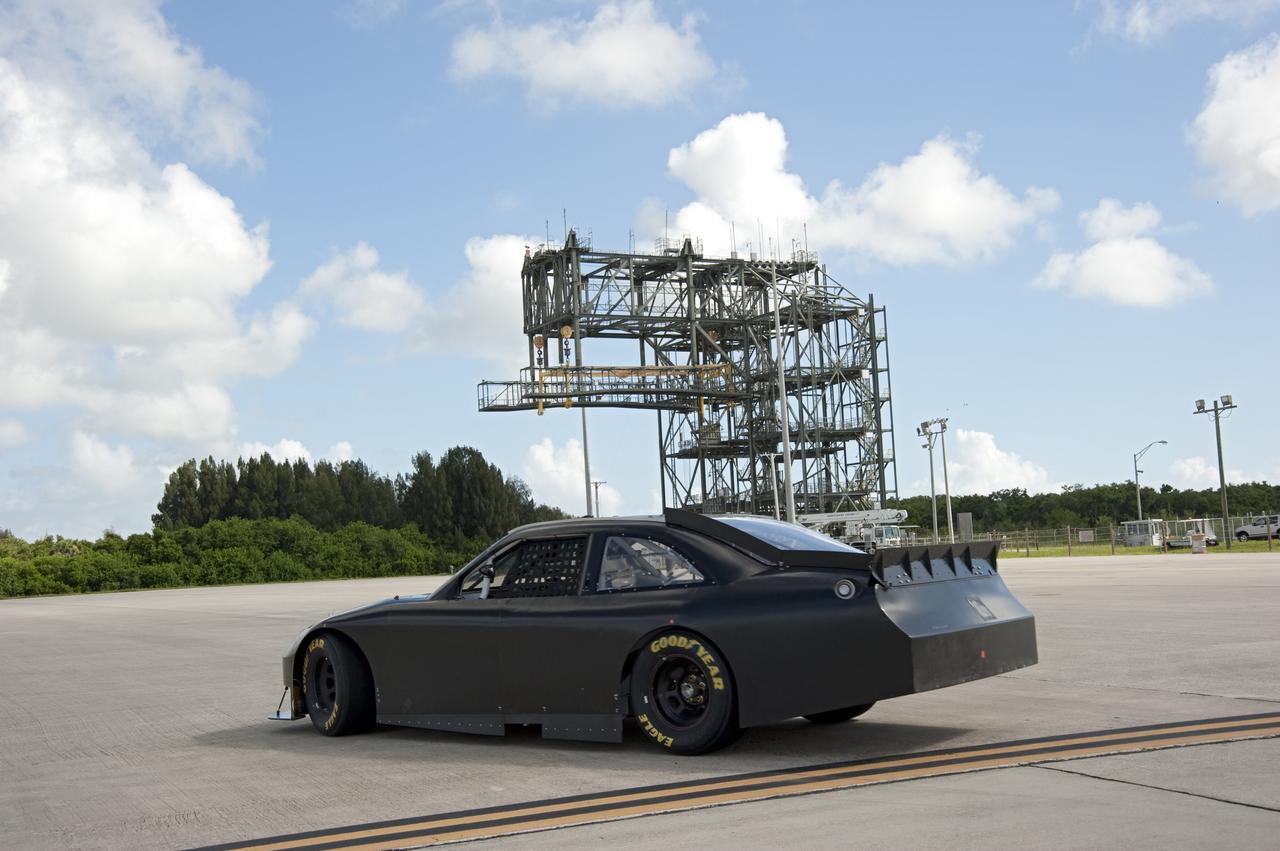 JOE GIBBS RACING TEAM - CAR TESTING