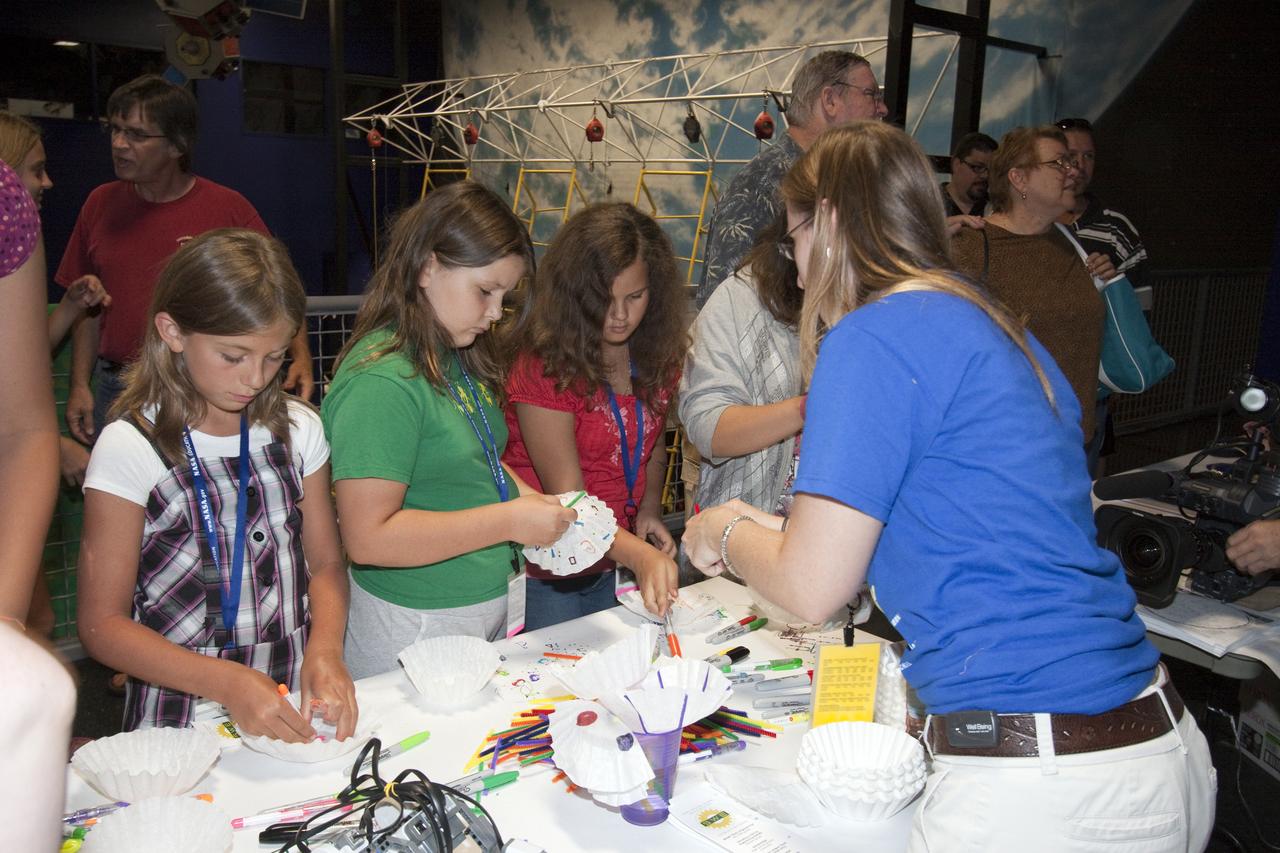 NASA FAMILY EDUCATION NIGHT