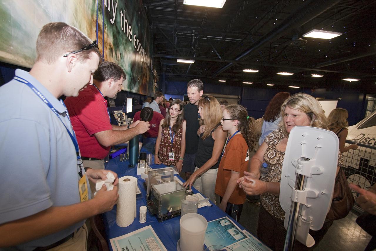 NASA FAMILY EDUCATION NIGHT