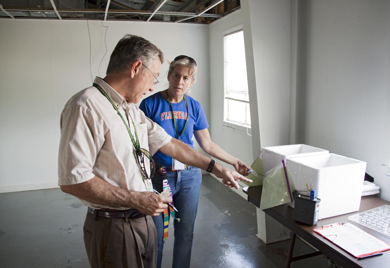KSC SEA TURTLE HATCHERY IN SUPPORT OF NORTHERN GULF RESCUE OPERATIONS
