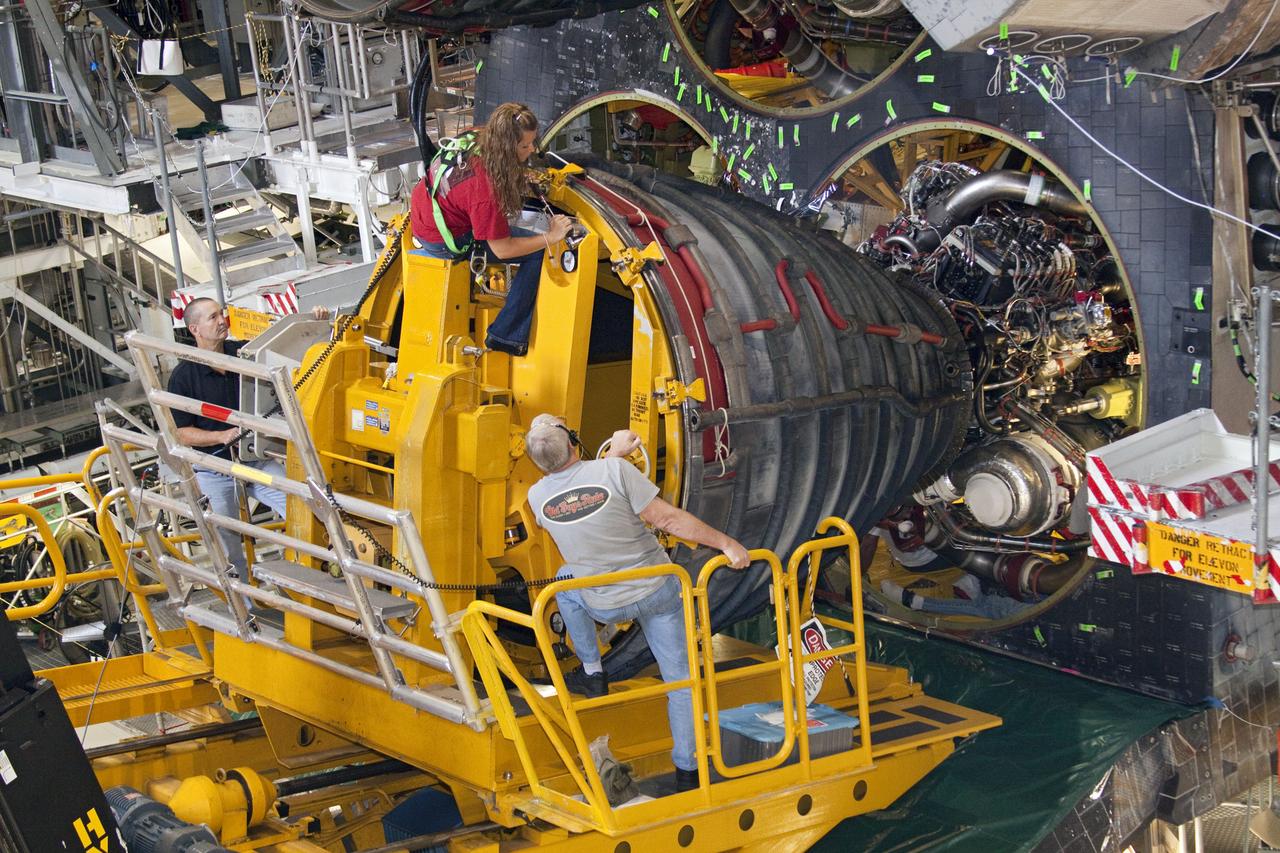 STS-335 LAUNCH ON NEED - ATLANTIS - ENGINE #3 REMOVAL