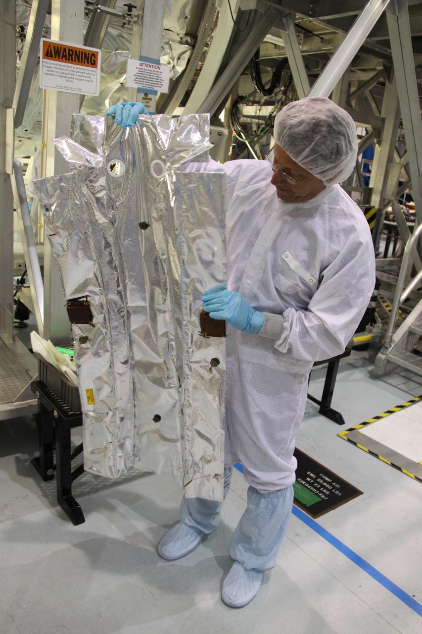 STS-133 MLI and MDPS Installation on PPM