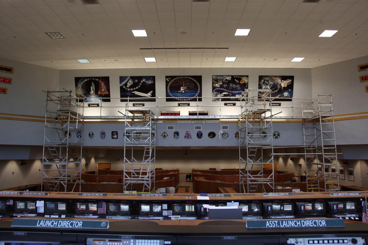 Firing Room 4 Shuttle Art with Robert Cabana & Mike Leinback