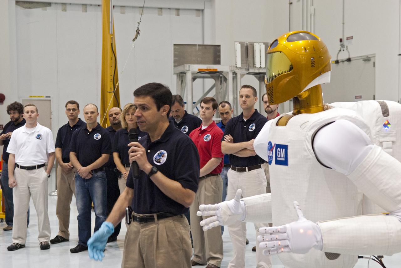 STS-133 R2 ROBONAUT MEDIA EVENT