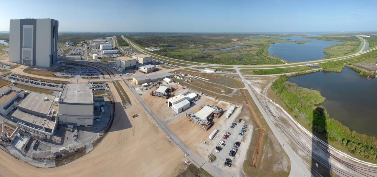 PANORAMIC VIEW OF VAB AREA FROM ATOP MOBILE LAUNCH TOWER