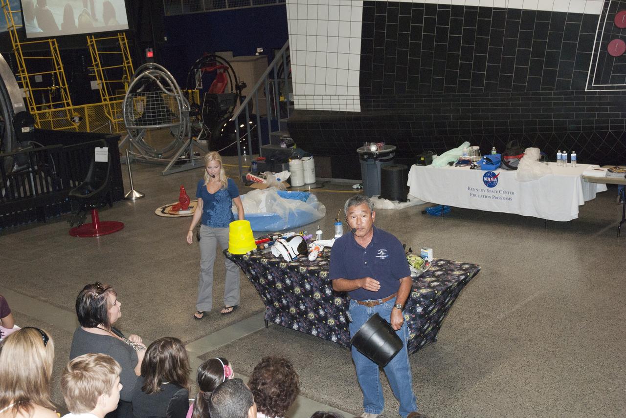 NASA FAMILY EDUCATION NIGHT