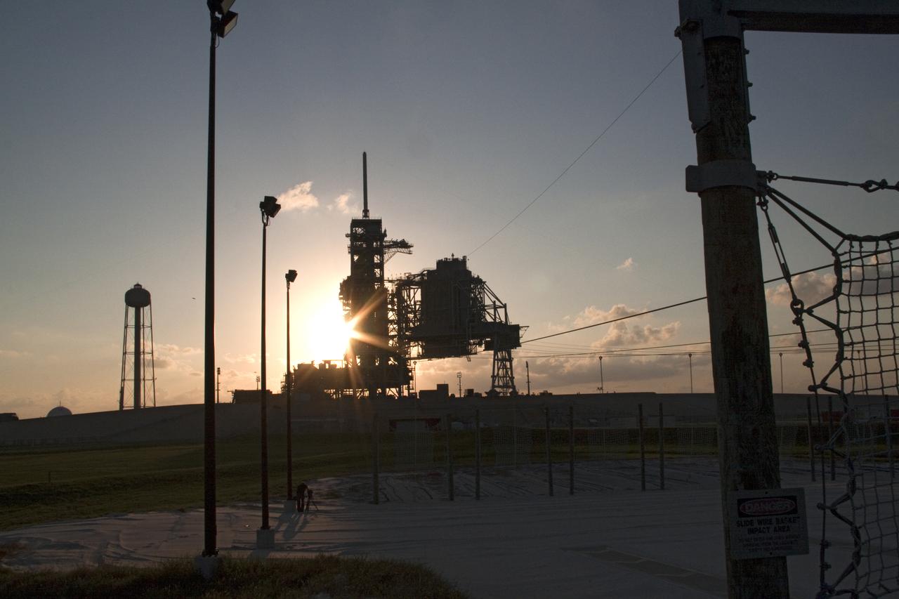 STS-133 DISCOVERY AT PAD 39A - SUNRISE SHOTS