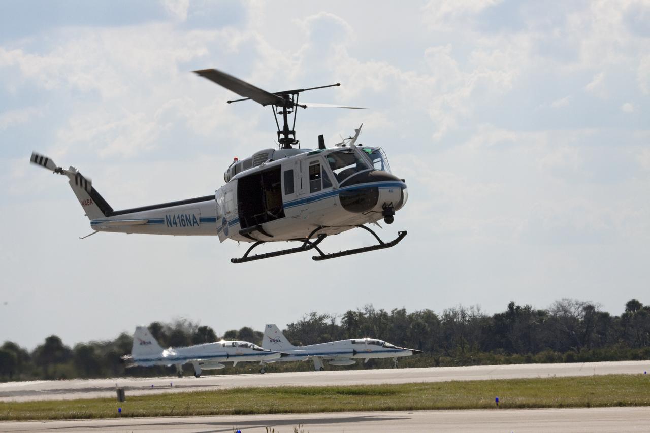 STS-133 TCDT - CREW ARRIVAL