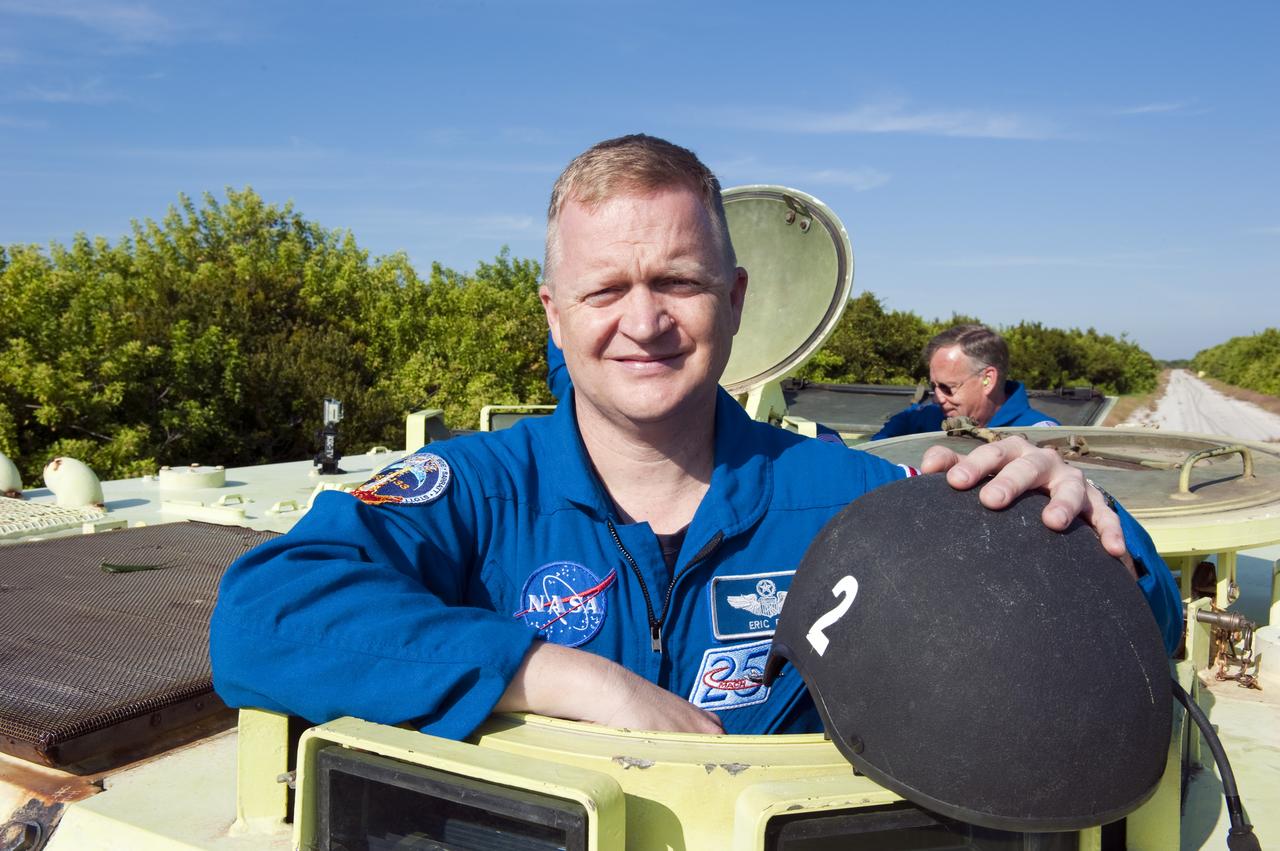 STS-133 TCDT - M113 TRAINING