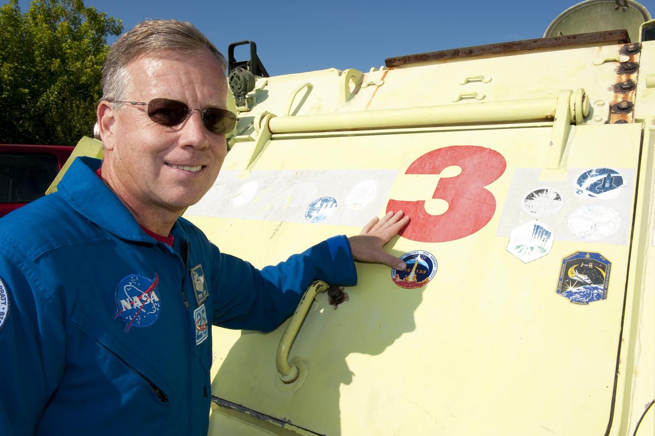 STS-133 TCDT - M113 TRAINING