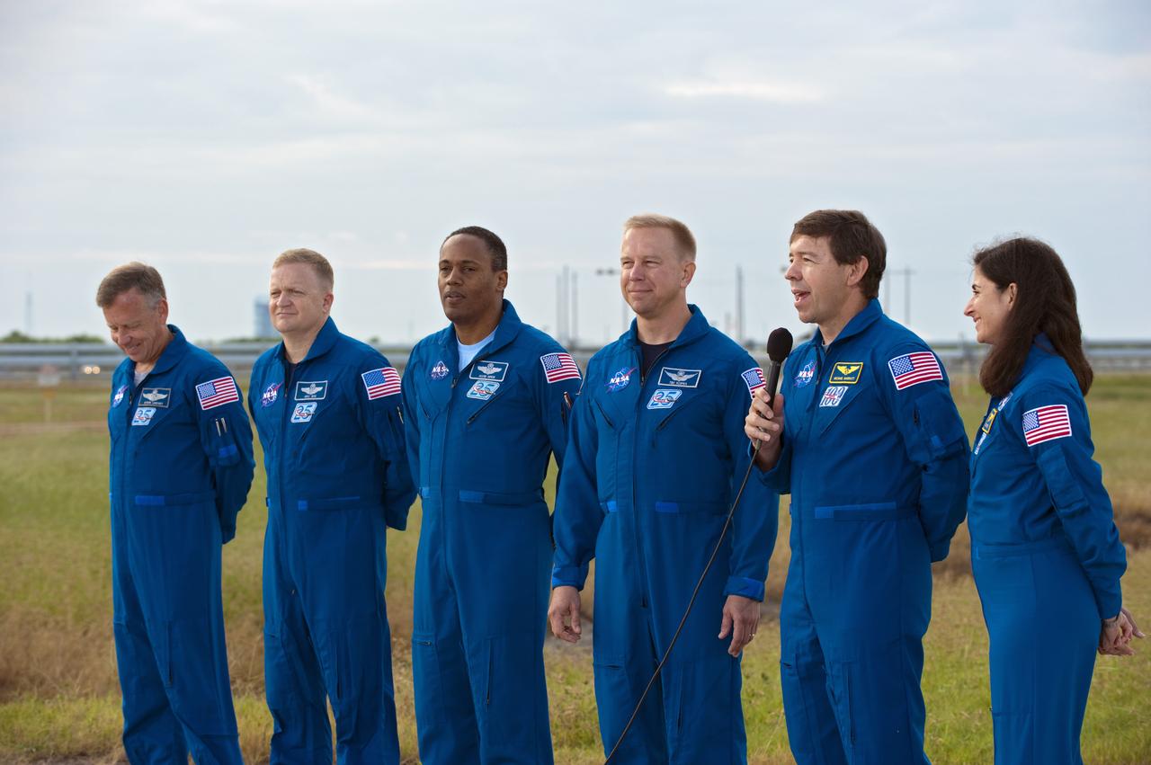 STS-133 TCDT - MEDIA Q&A