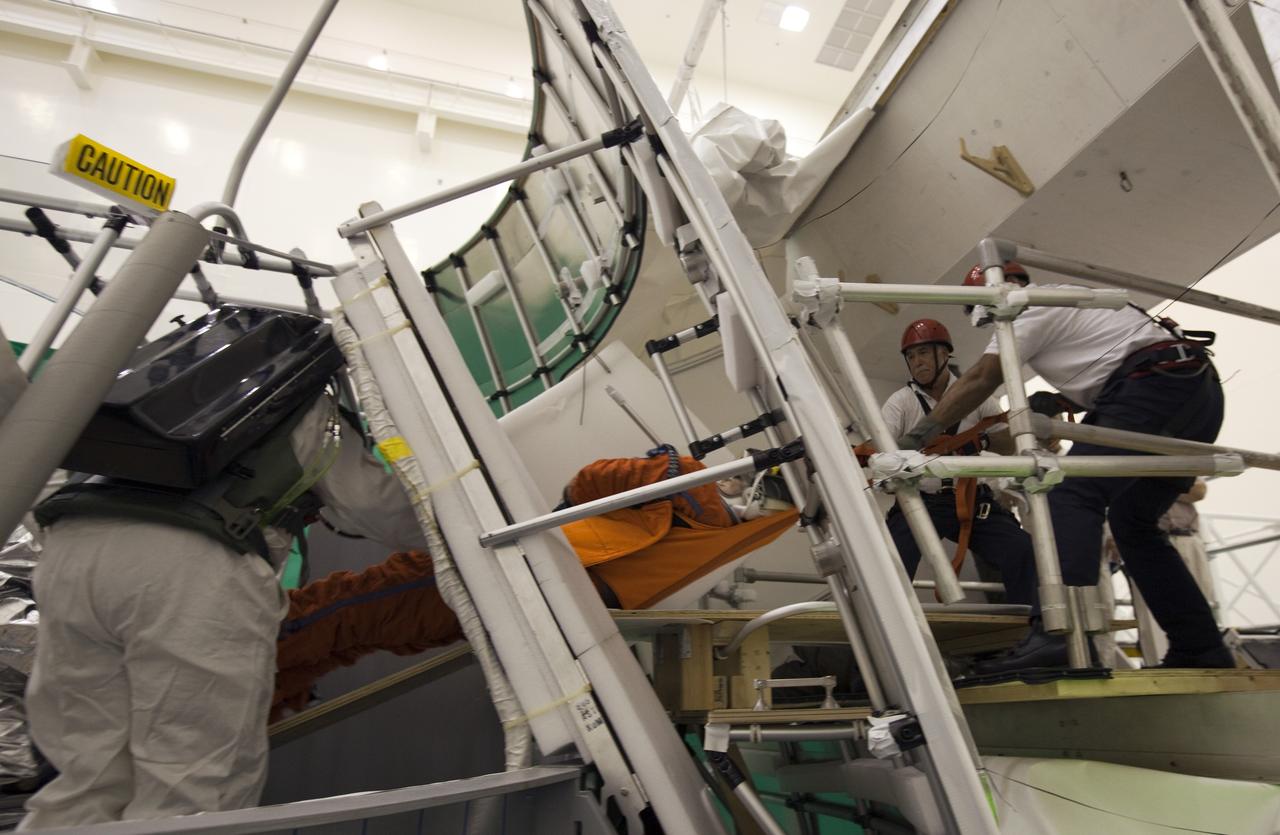 ORION - EGRESS TRAINING WITH ASTRONAUTS & RESCUE TEAMS