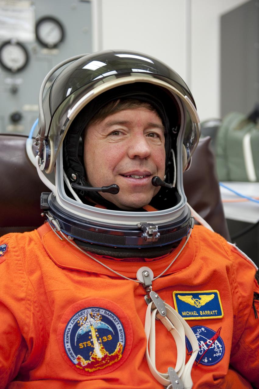 STS-133 TCDT - SUITING