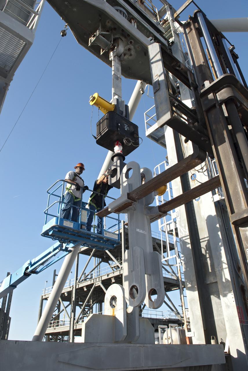 EXPLORATION - HYDRO SET PULL TEST 250 TON