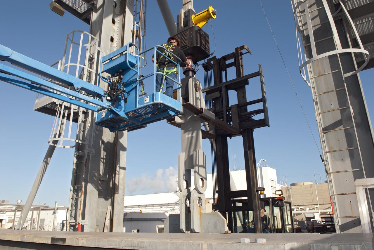 EXPLORATION - HYDRO SET PULL TEST 250 TON