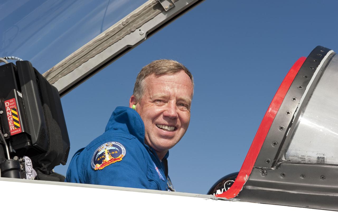 STS-133 LAUNCH L-4 CREW ARRIVAL