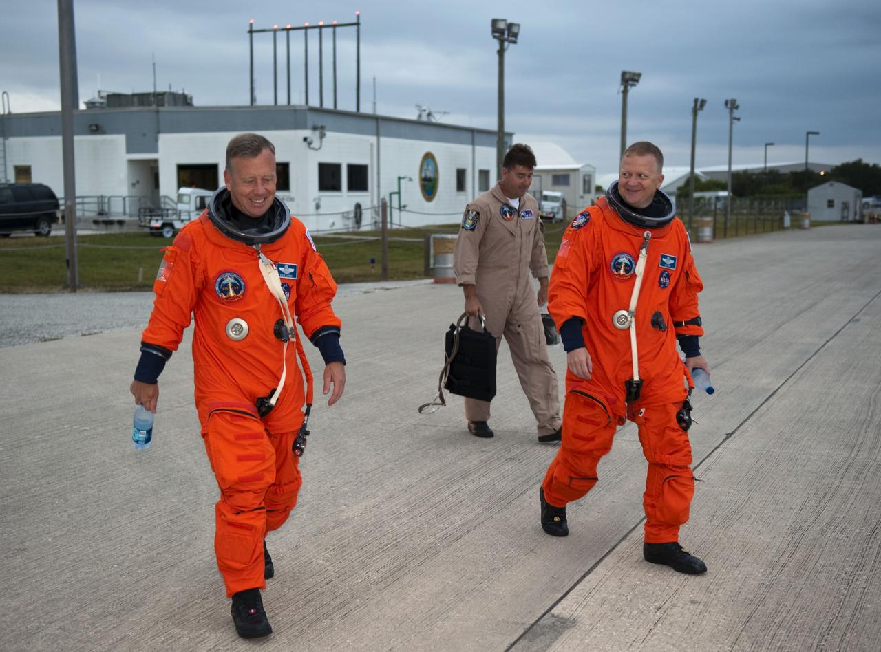 STS-133 LAUNCH L-4(3) SUITED STA'S WITH COMMANDER AND PILOT