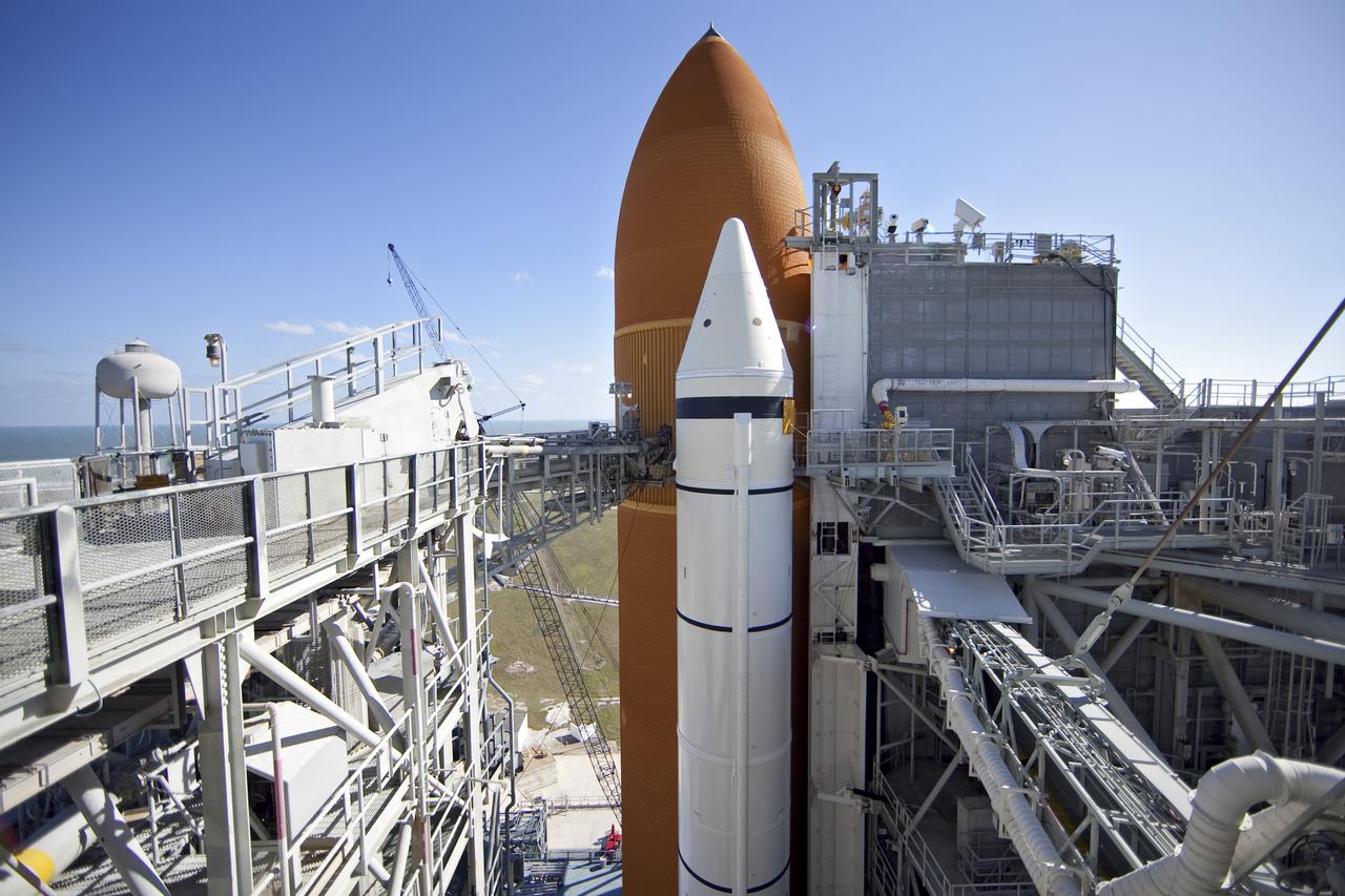 STS-133 DISCOVERY ET-137 X-RAY BACK SCATTER & SLIDE BASKET