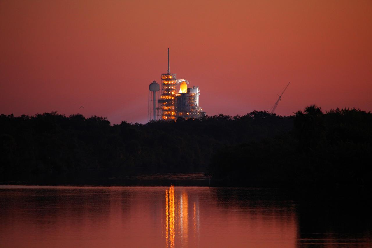 STS-133 ET-137 Tanking Test as seen from Press Site