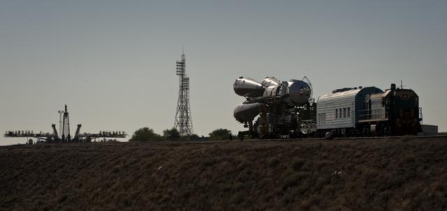 NASA image: Expedition 24 Soyuz Rollout