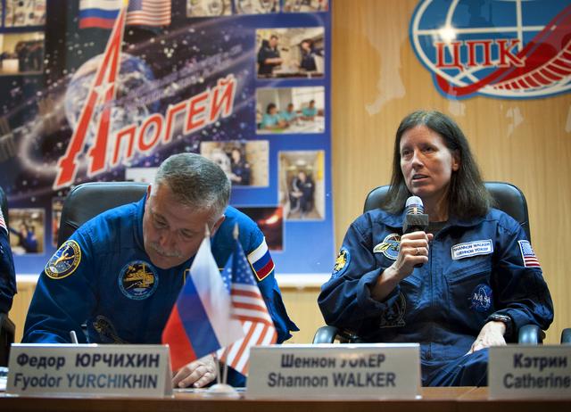 NASA image: Expedition 24 Prelaunch Press Conference