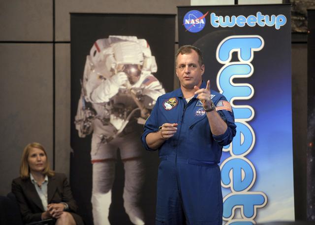 NASA image: Tweetup with Astronaut Timothy Creamer